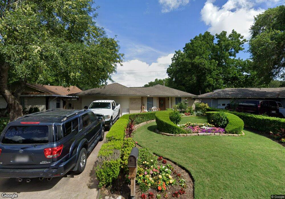 6414 French Chateau Dr, Houston, TX 77088 - photo 1