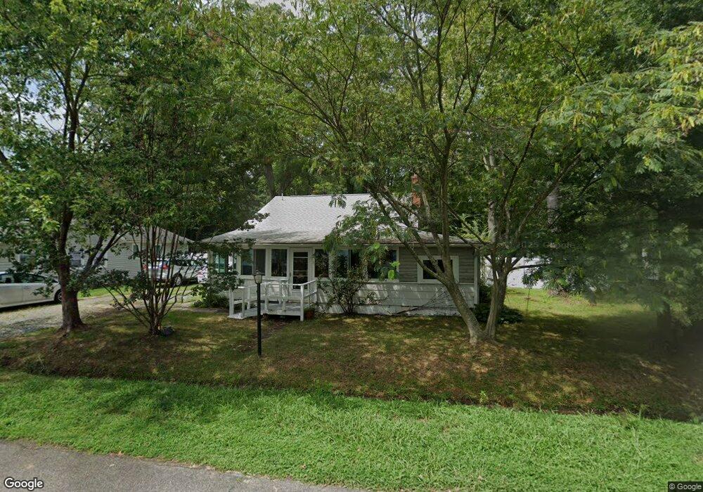 333 7th St, Colonial Beach, VA 22443 - photo 1