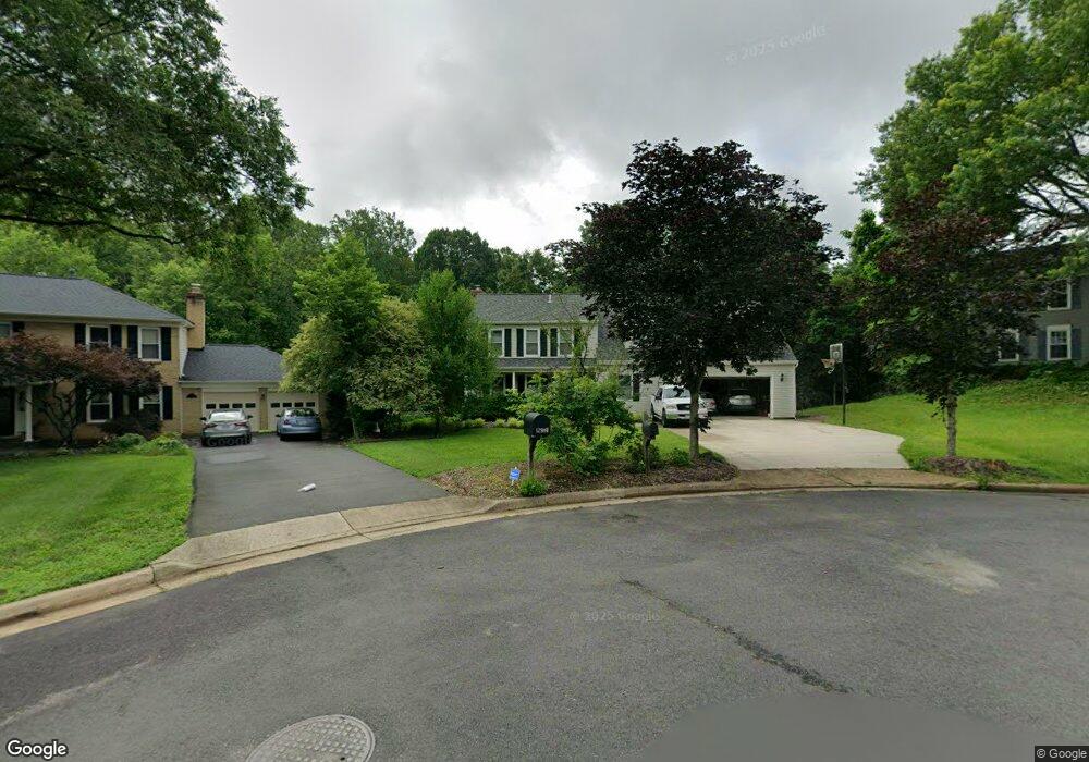 12975 Hampton Forest Ct, Fairfax, VA 22030 - photo 1