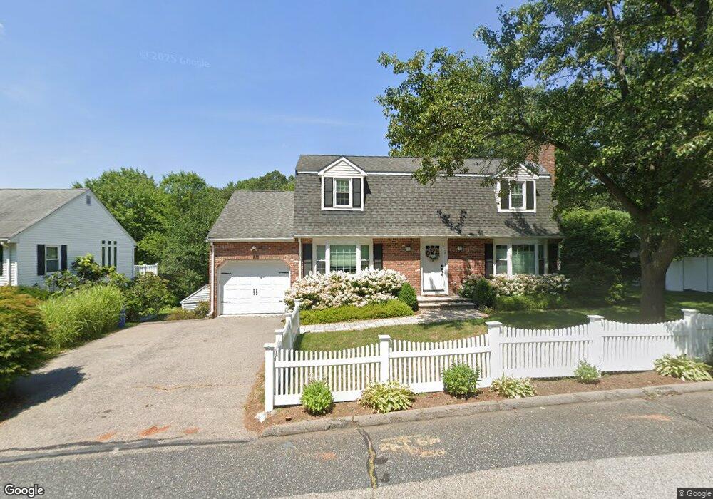 3 Mary Chilton Rd, Needham, MA 02492 - photo 1