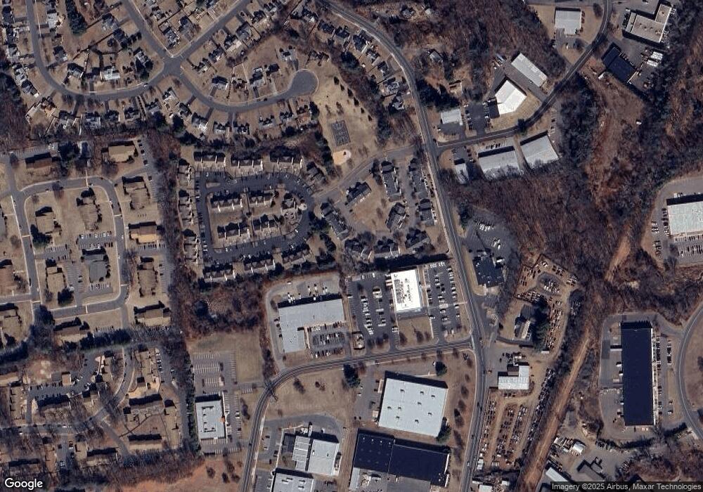 7 Jamie Ln unit B, Manchester, CT 06042 - photo 1