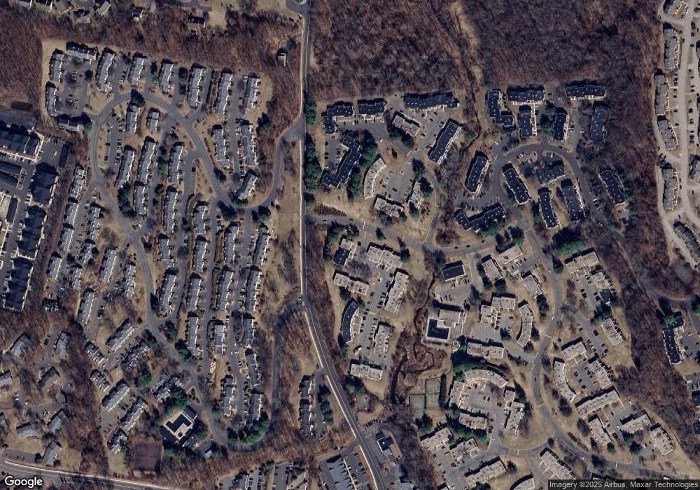 29 Hemlock Ct, Cromwell, CT 06416 - photo 1