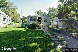 7117 Greenhaven Dr, Saint Louis, MO 63136