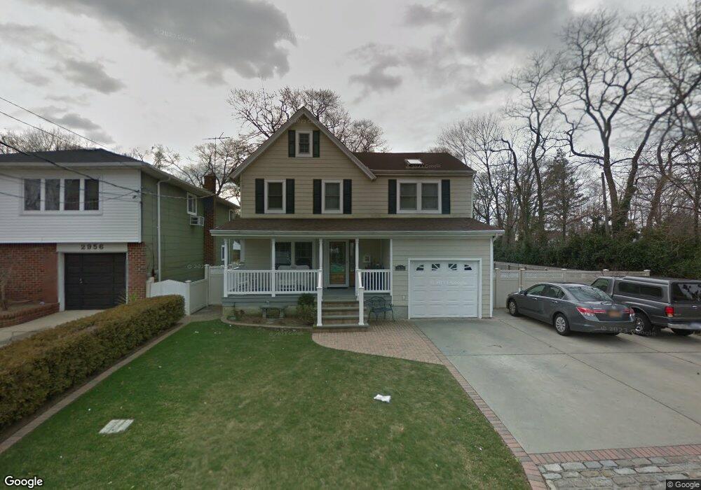 2950 Johnson Place unit A, Wantagh, NY 11793 - photo 1