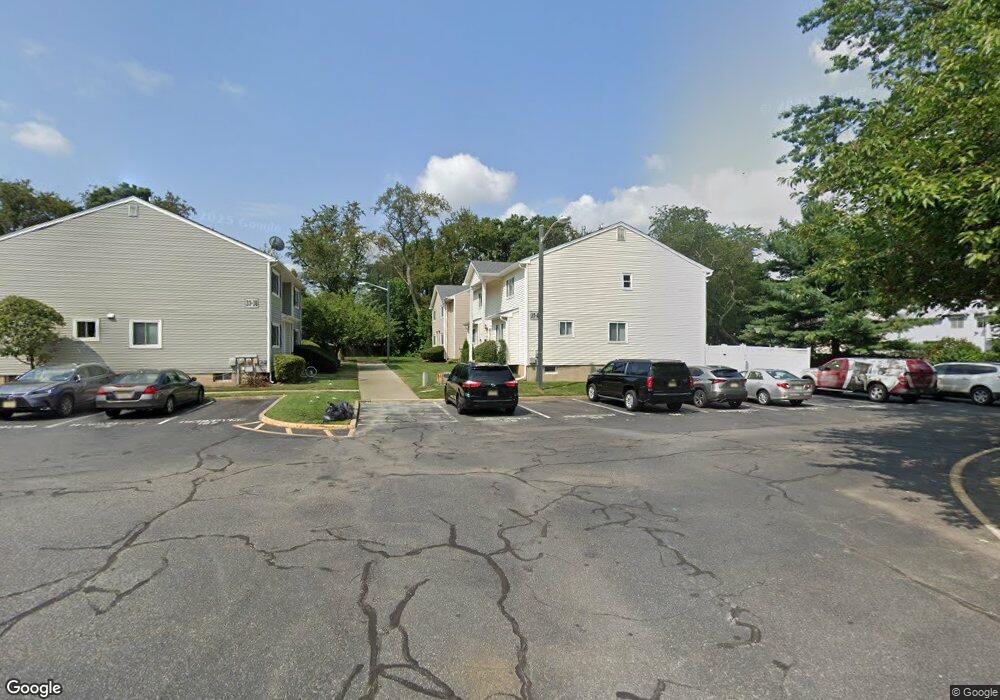 39 Davids Ct, Dayton, NJ 08810 - photo 1