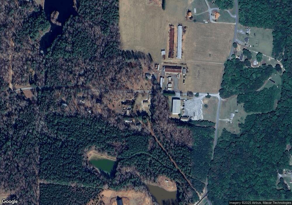 3420 Fox Run Dr, Asheboro, NC 27205 - photo 1