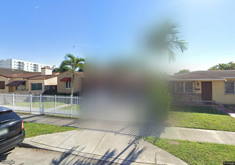 2276 SW 4th St, Miami, FL 33135 - photo 1