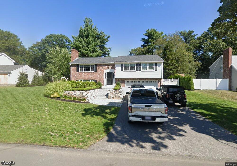 11 Winthrop Rd, Hingham, MA 02043 - photo 1