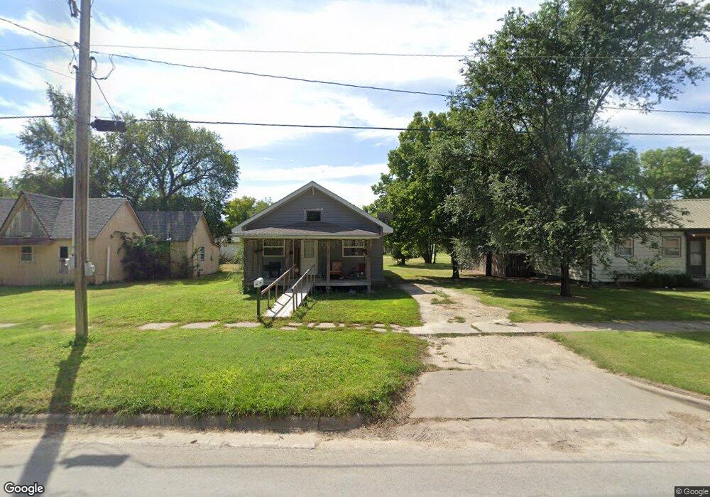 705 W Main St, Osborne, KS 67473 - photo 1