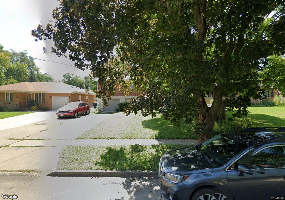 4014 Clinton Ave, Des Moines, IA 50310 - photo 1