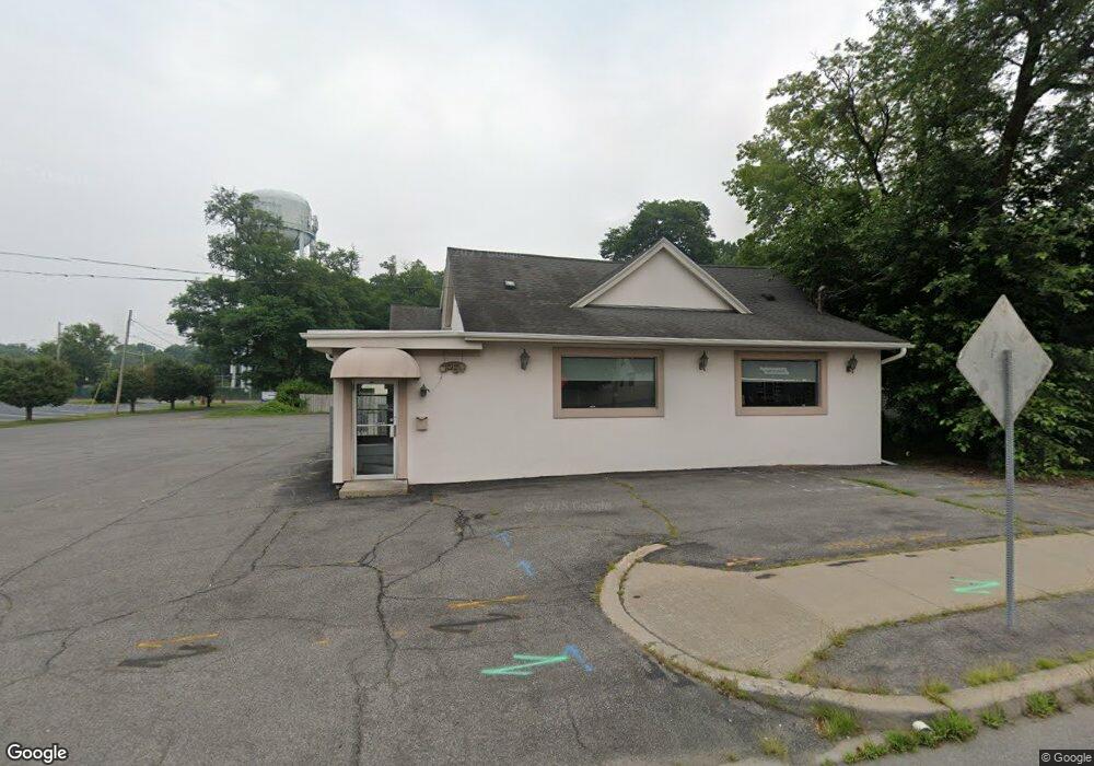 1821 Altamont Ave, Schenectady, NY 12303 - photo 1