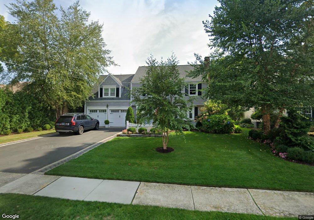 8 Fairlee Rd, West Hartford, CT 06107 - photo 1