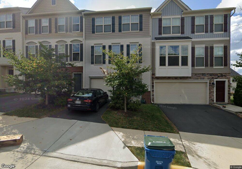 42719 Ogilvie Square, Ashburn, VA 20148 - photo 1