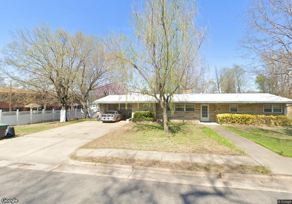 601 Victor St, Tahlequah, OK 74464 - photo 1