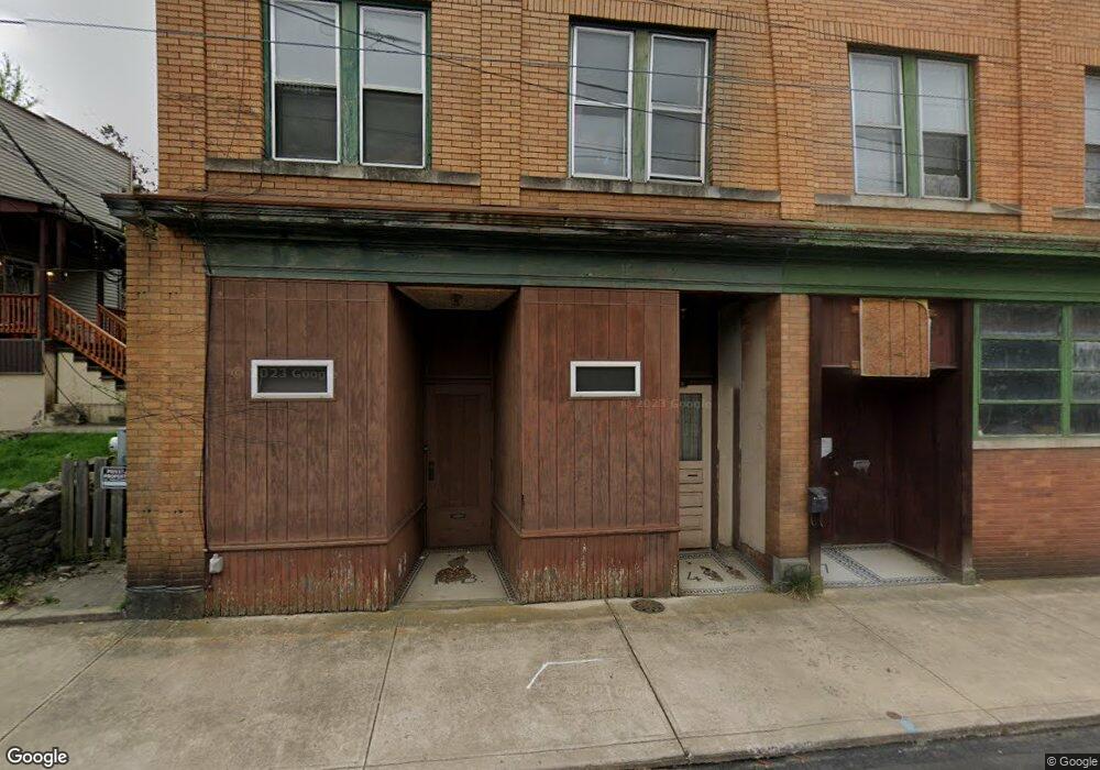 49 E Columbus Ave, Pittston, PA 18640 - photo 1