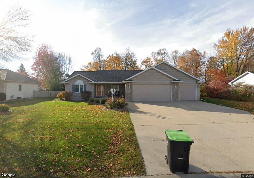 W5881 Sweet Clover Dr, Appleton, WI 54915 - photo 1