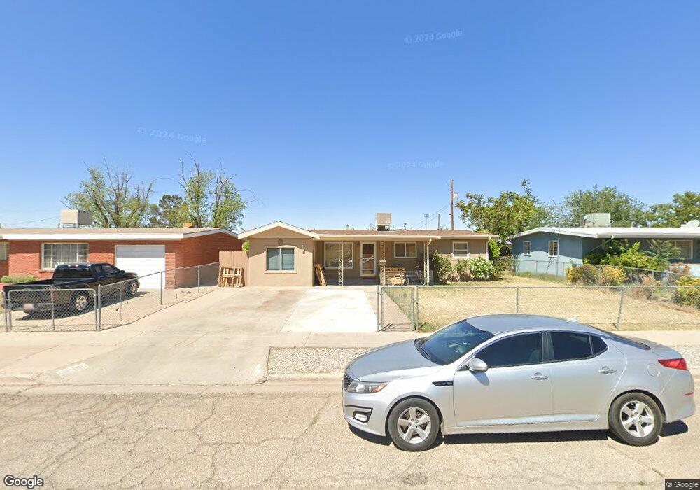 405 Oregon Ave, Alamogordo, NM 88310 - photo 1
