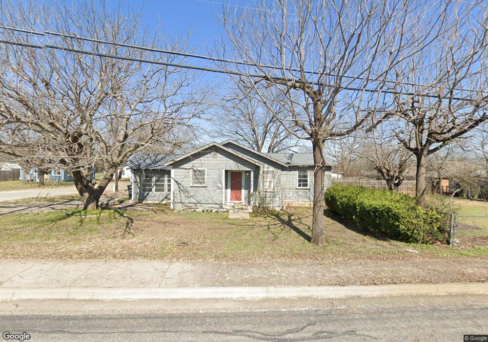 1326 Country Club Rd, Cleburne, TX 76033 - photo 1