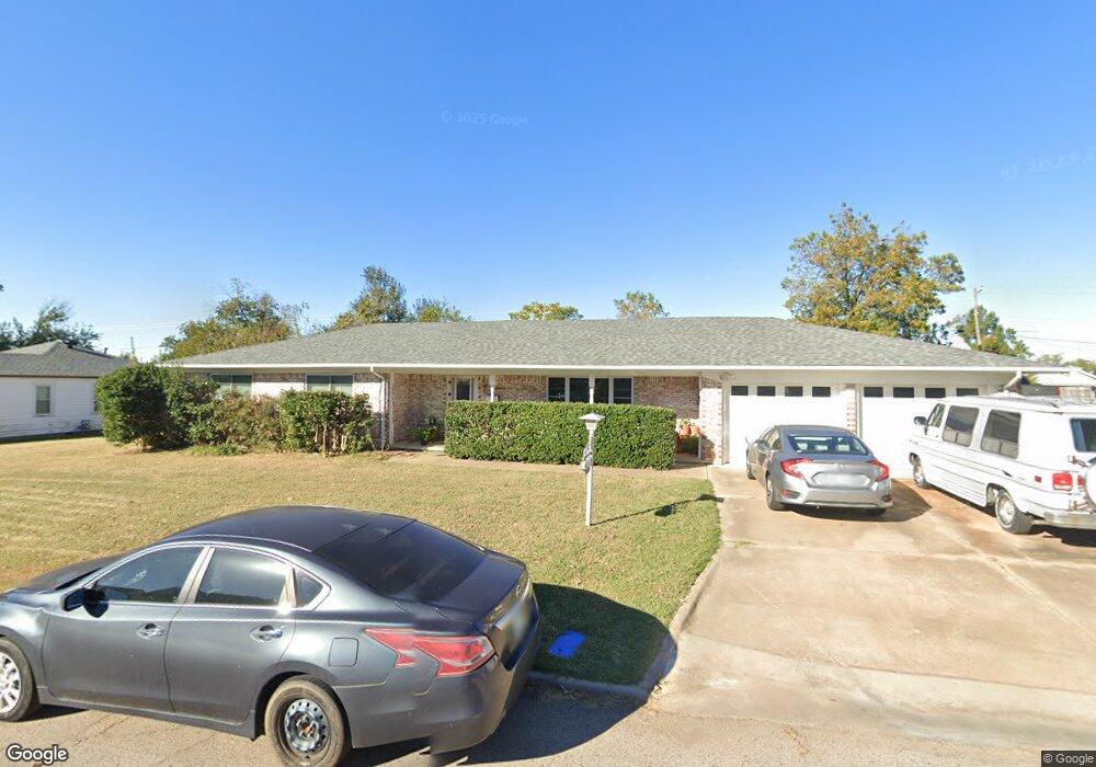 1824 N Park Ave, Shawnee, OK 74804 - photo 1