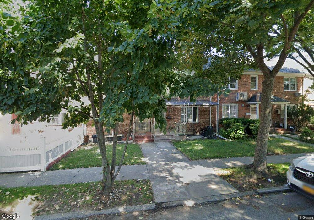 7513 168th St, Fresh Meadows, NY 11366 - photo 1