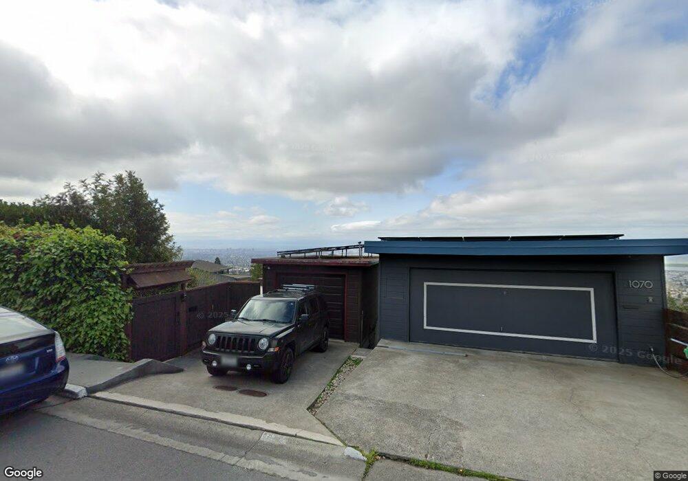 1074 Grizzly Peak Blvd, Berkeley, CA 94708 - photo 1