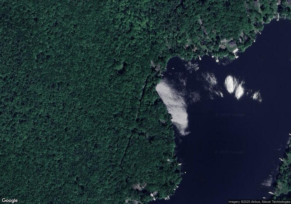 458 W Shore Dr, Hawley, PA 18428 - photo 1