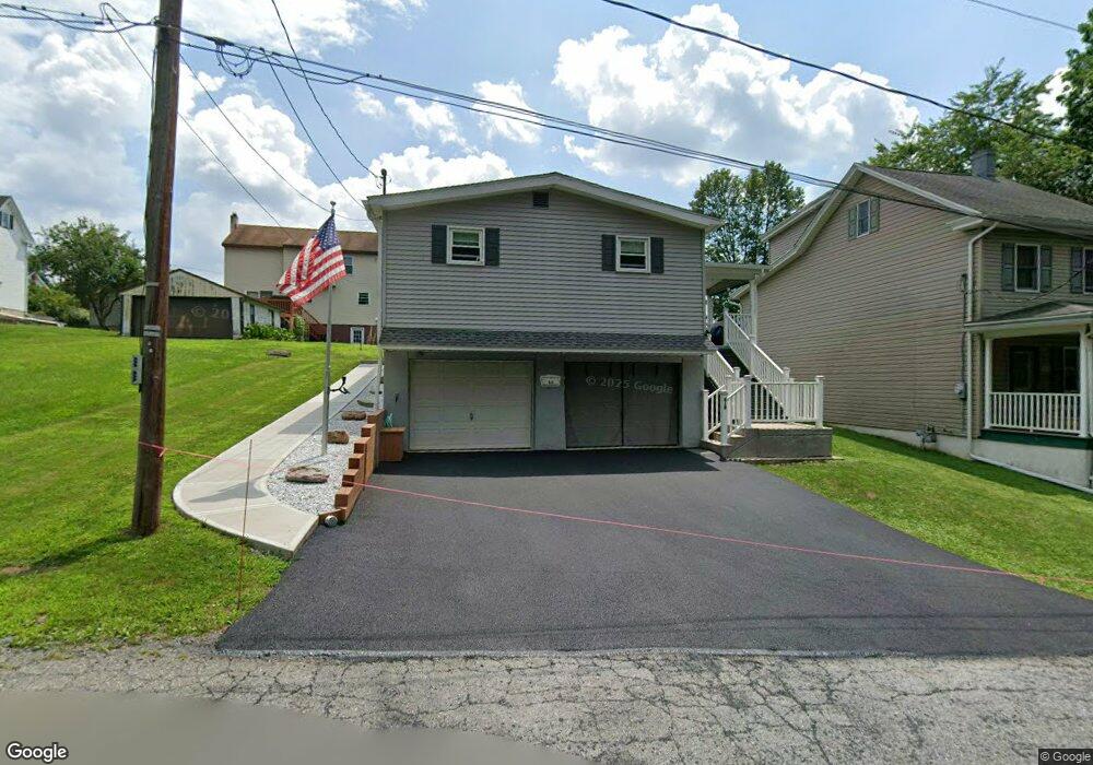 617 Spring St, Jim Thorpe, PA 18229 - photo 1
