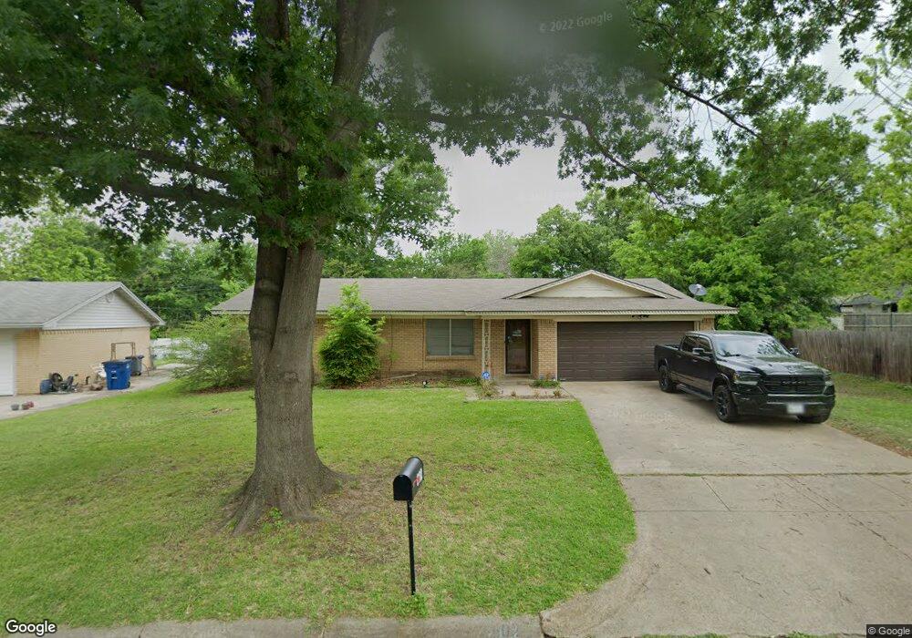 802 Lynn Ct, Ennis, TX 75119 - photo 1