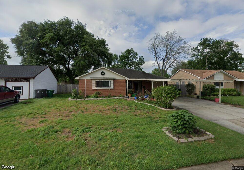 5809 Mackinaw St, Houston, TX 77053 - photo 1