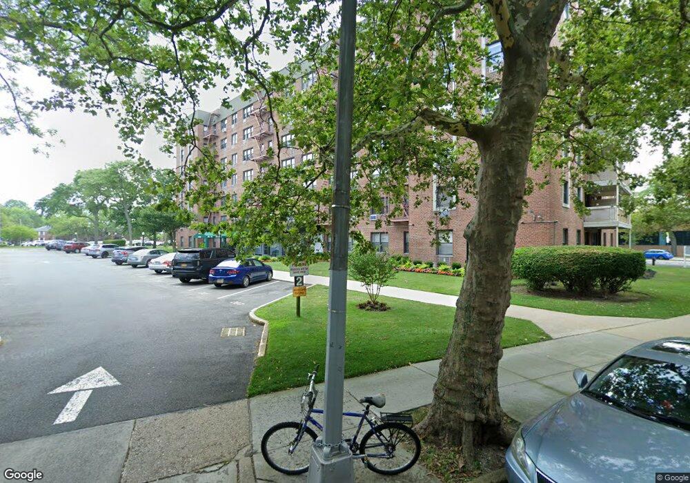 Cooperative Building unit 3 L, Howard Beach, NY 11414 - photo 1