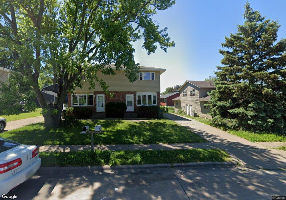 413 W 65th St, Davenport, IA 52806 - photo 1