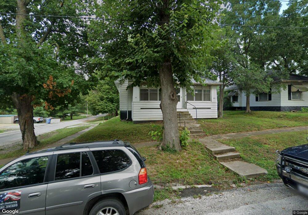 251 S Front St, Virginia, IL 62691 - photo 1