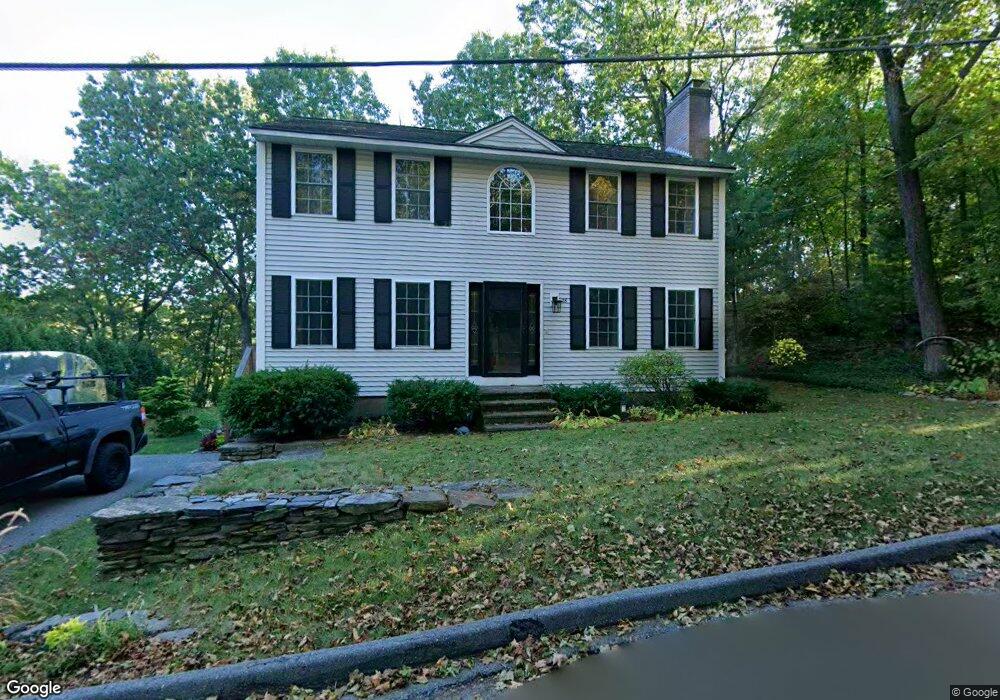 28 Eaton St, Fitchburg, MA 01420 - photo 1