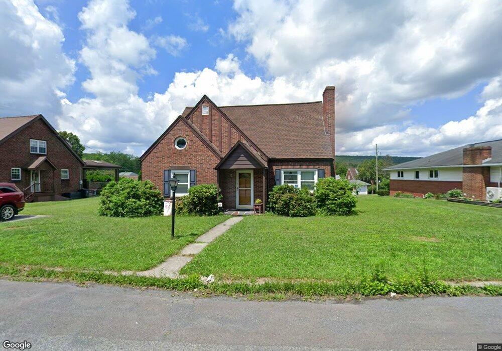 42 Lincoln Dr, Tamaqua, PA 18252 - photo 1