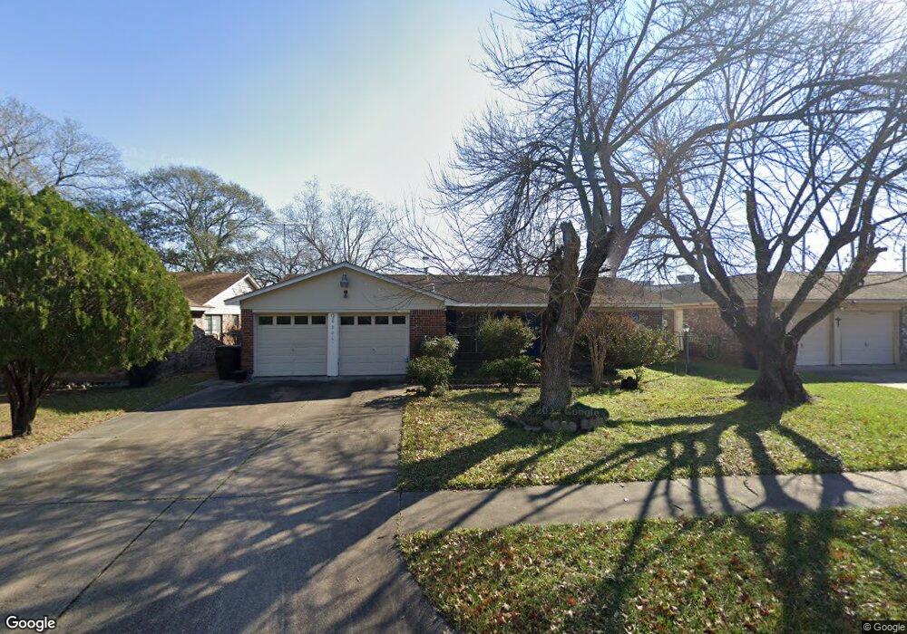 8906 Sunnywood Dr, Houston, TX 77088 - photo 1