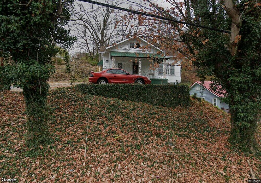 718 E Maple St, Johnson City, TN 37601 - photo 1