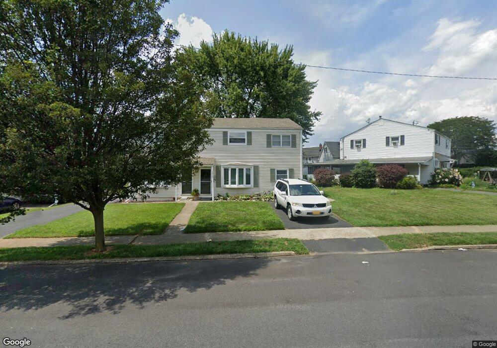 1510 Valley Rd, Bethlehem, PA 18018 - photo 1