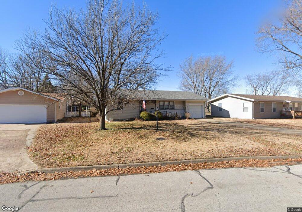 1021 S 29th St, Parsons, KS 67357 - photo 1