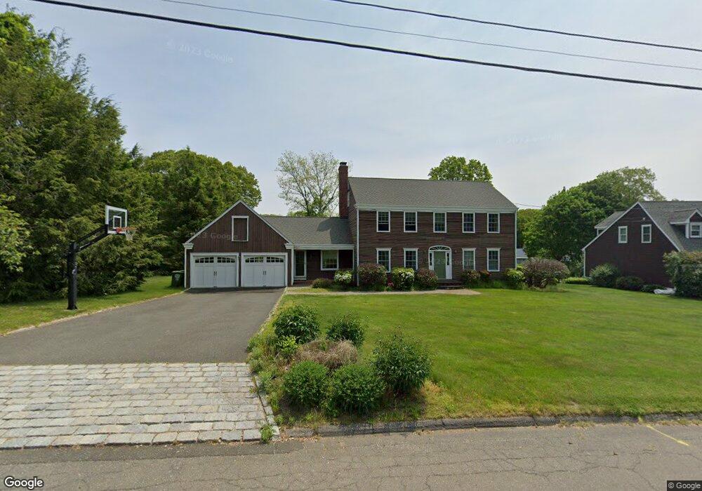 716 Fairchild Rd, Trumbull, CT 06611 - photo 1