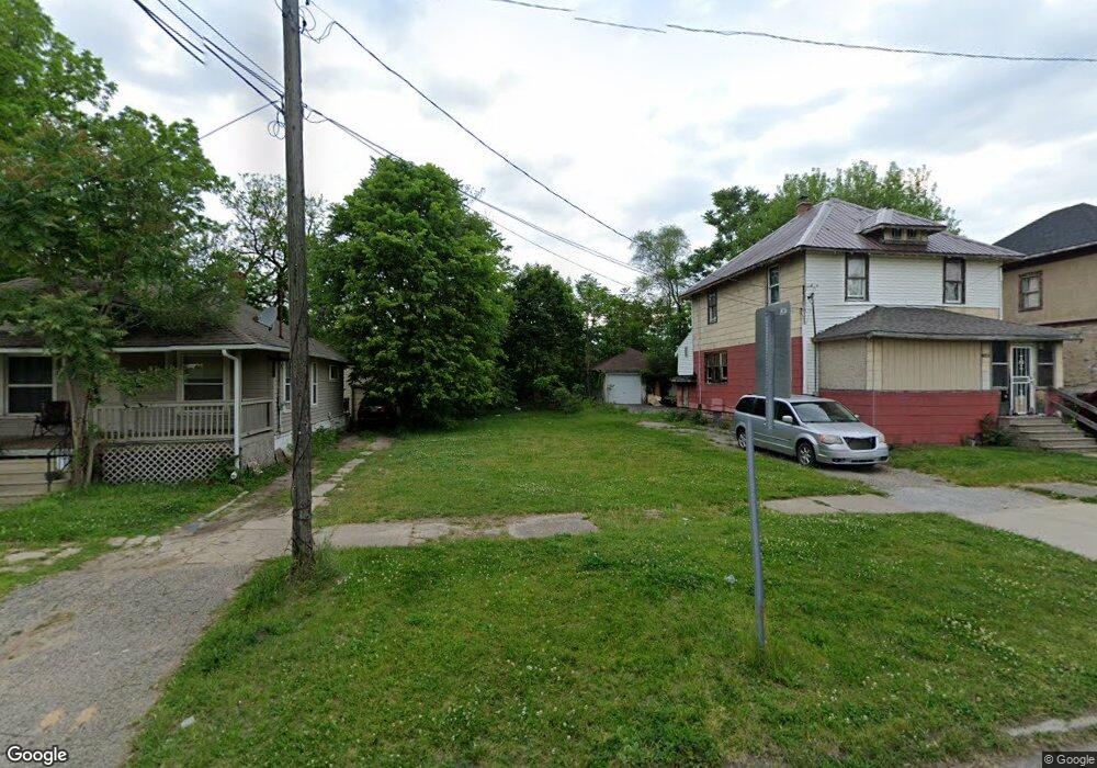 1541 Broadway Blvd, Flint, MI 48506 - photo 1