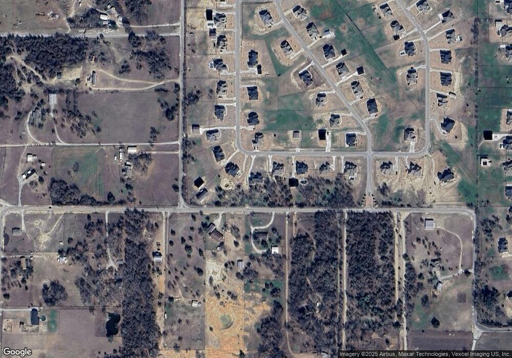 319 Red Bird Dr, Springtown, TX 76082 - photo 1