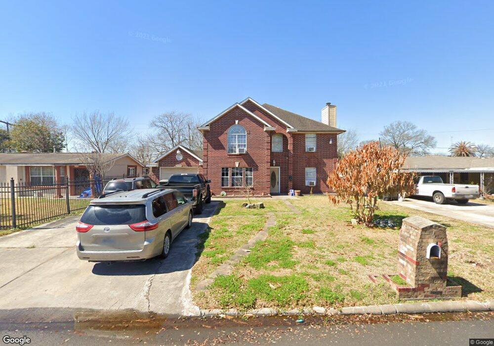 7631 Thurow St, Houston, TX 77087 - photo 1