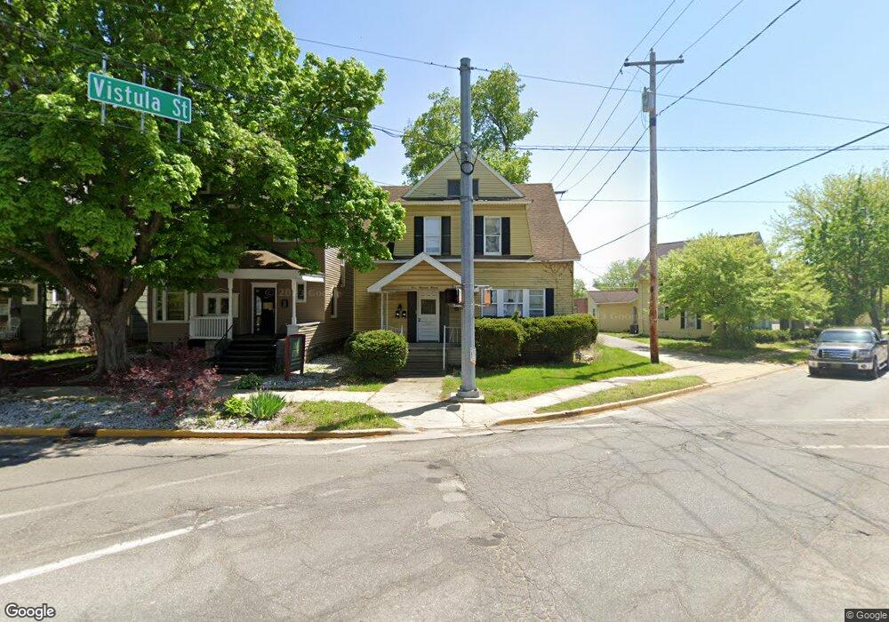 411 W Lexington Ave, Elkhart, IN 46516 - photo 1