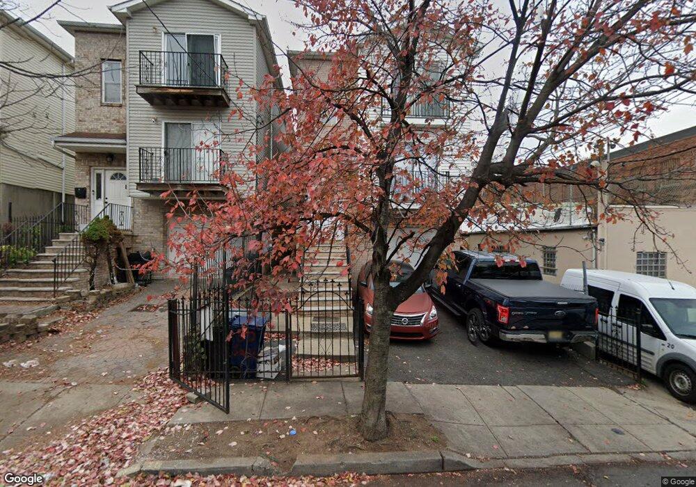 30 Seabury St, Newark, NJ 07104 - photo 1