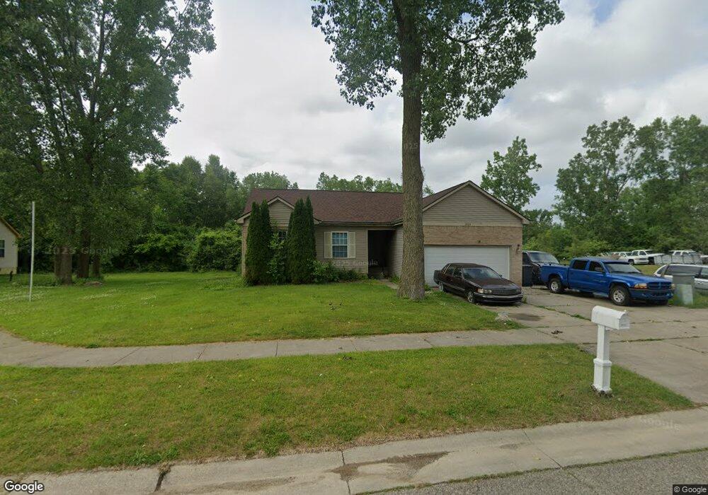 2805 Wilton Place unit 9, Flint, MI 48506 - photo 1