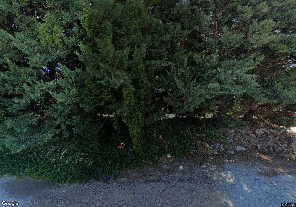 1933 NW Bates Ave, East Wenatchee, WA 98802 - photo 1