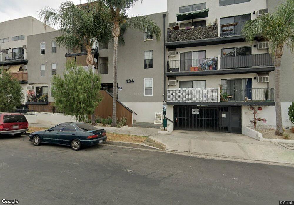 134 N Mariposa Ave unit 310, Los Angeles, CA 90004 - photo 1