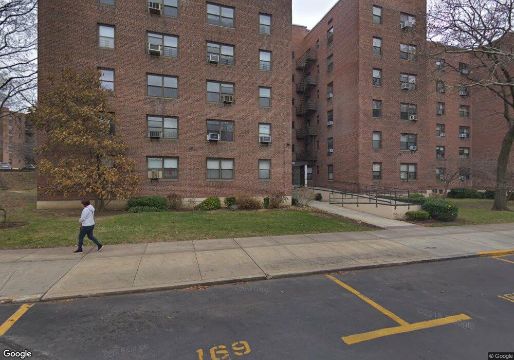 213 06 75th Ave unit 5M, Bayside, NY 11364 - photo 1