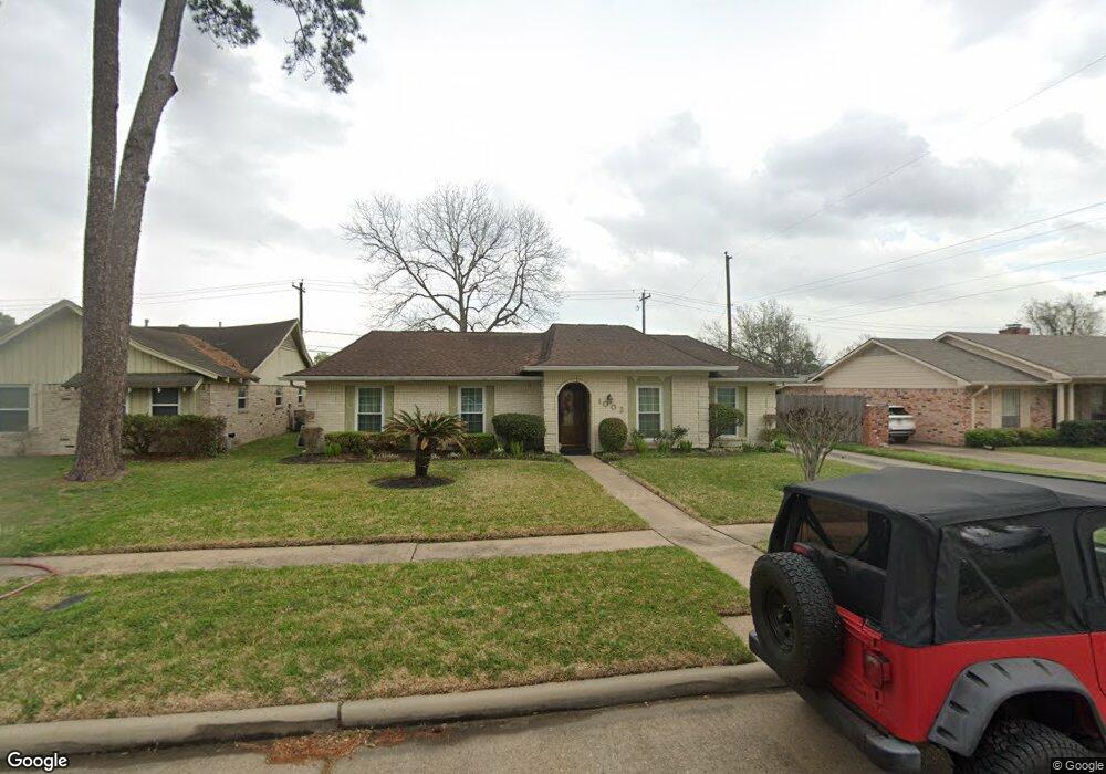 1002 Cottage Oak Ln, Houston, TX 77091 - photo 1