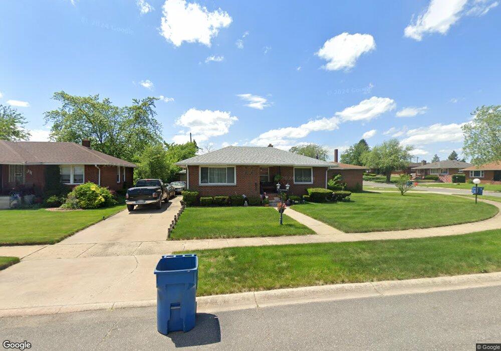 919 Charles Hawkins Dr, Gary, IN 46407 - photo 1